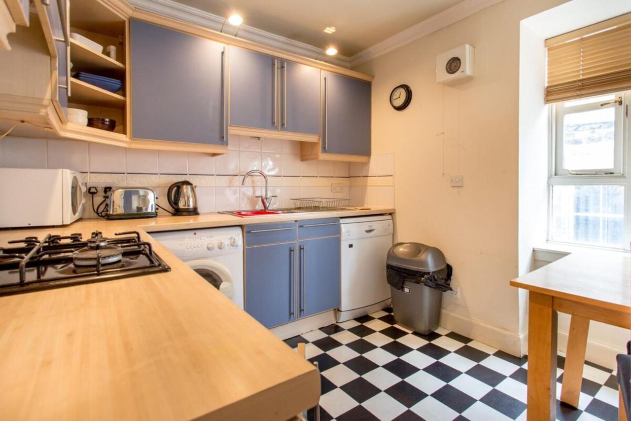 2 Bedroom By Leith's Shore *