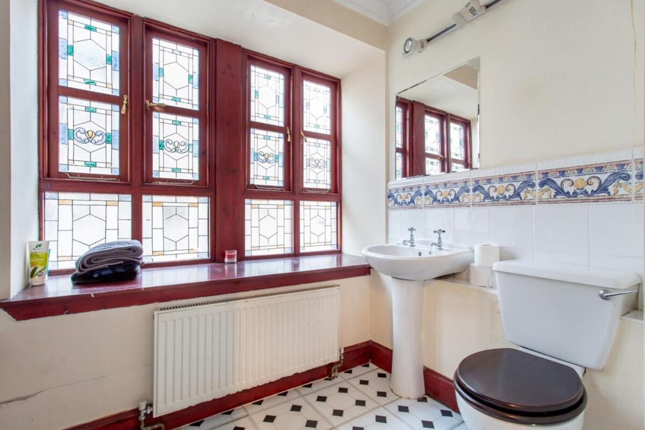 2 Bedroom By Leith's Shore Appartement *
