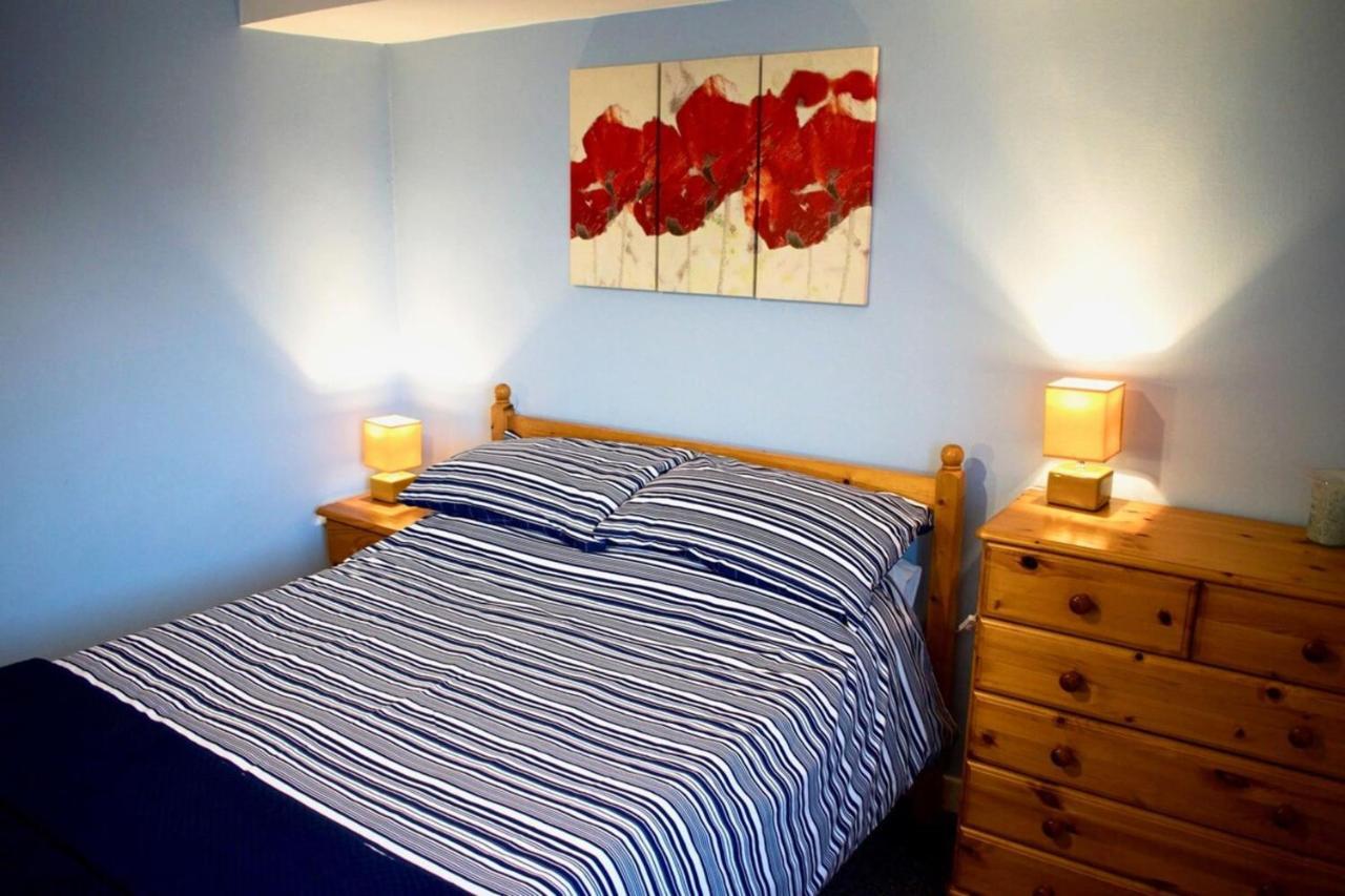 Apartment Welcoming And Homely 2 Bed In Location