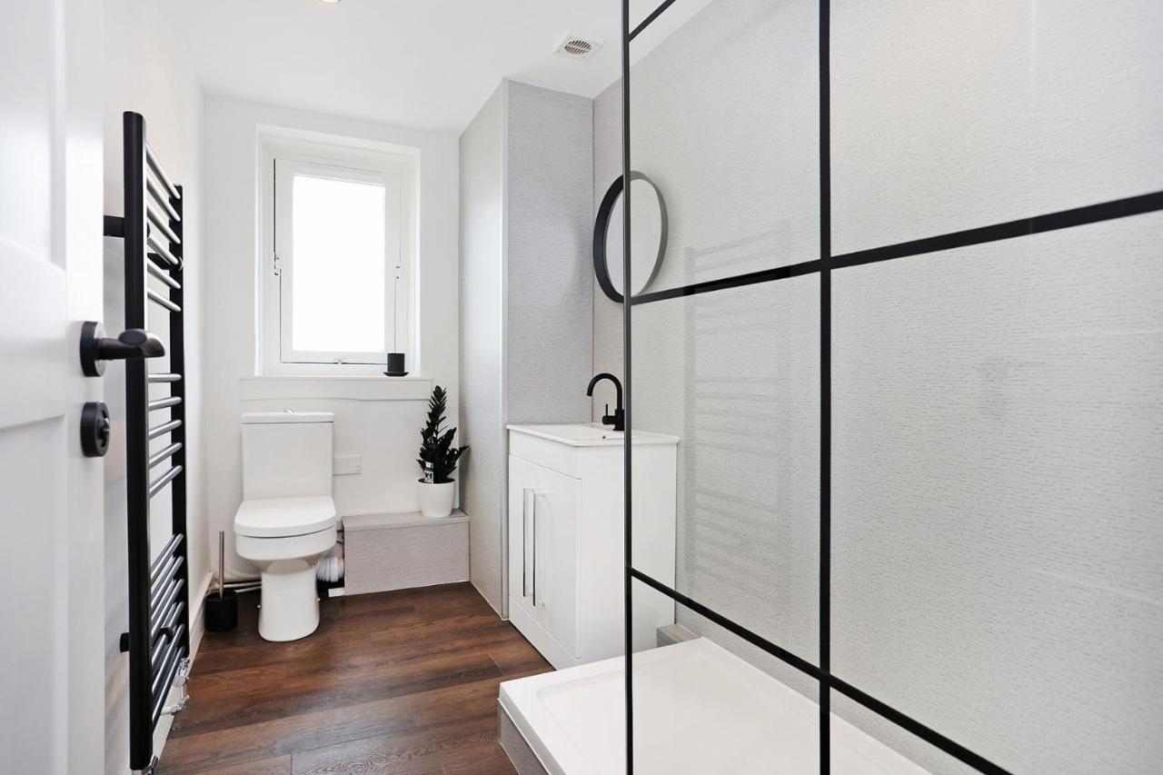 Joivy Contemporary Royal Mile With Balcony *