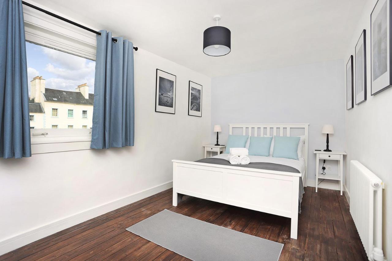 Apartment Joivy Contemporary Royal Mile With Balcony Edinburgh