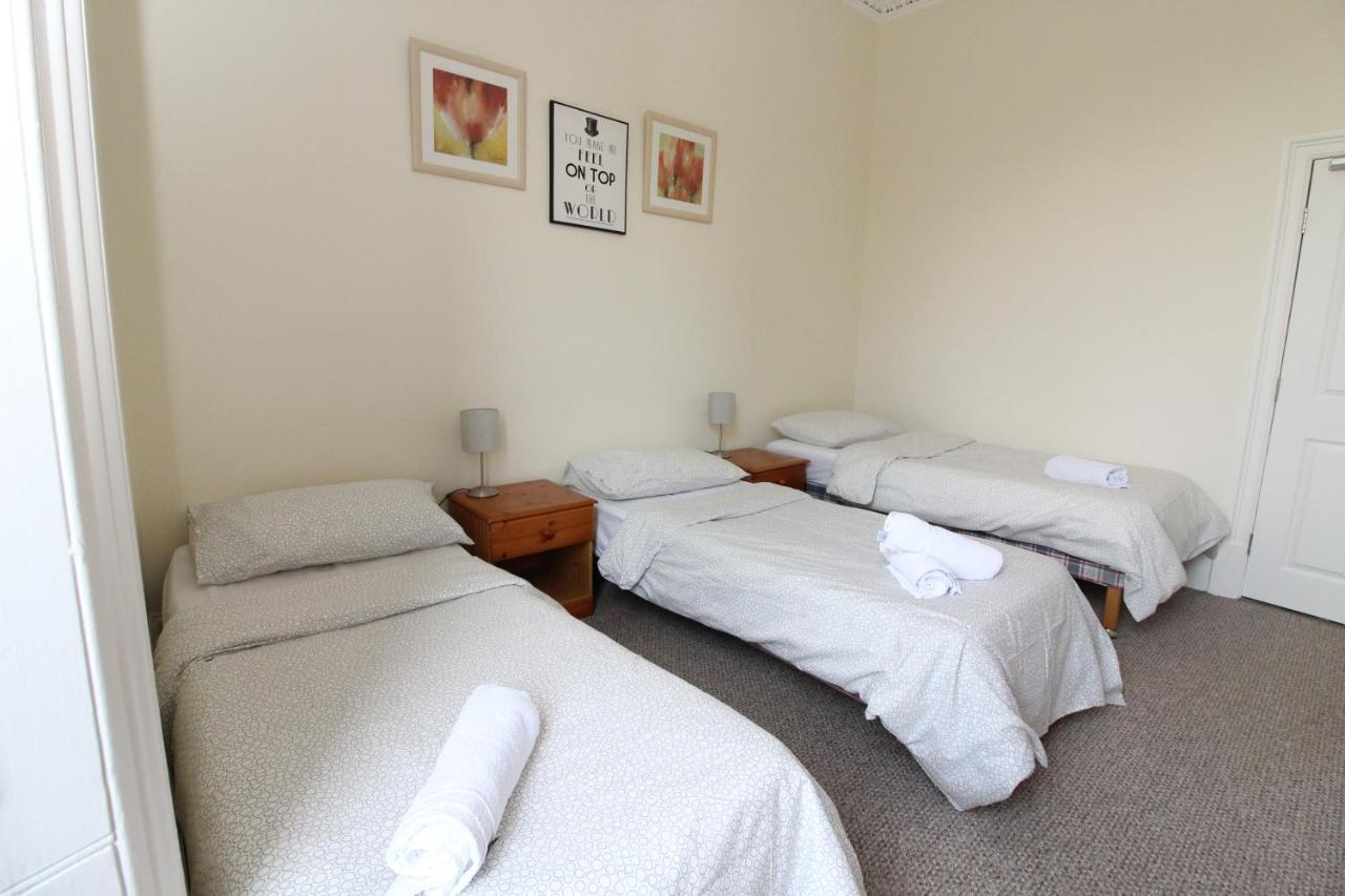 Two Bedroom Victorian With Free Parking *