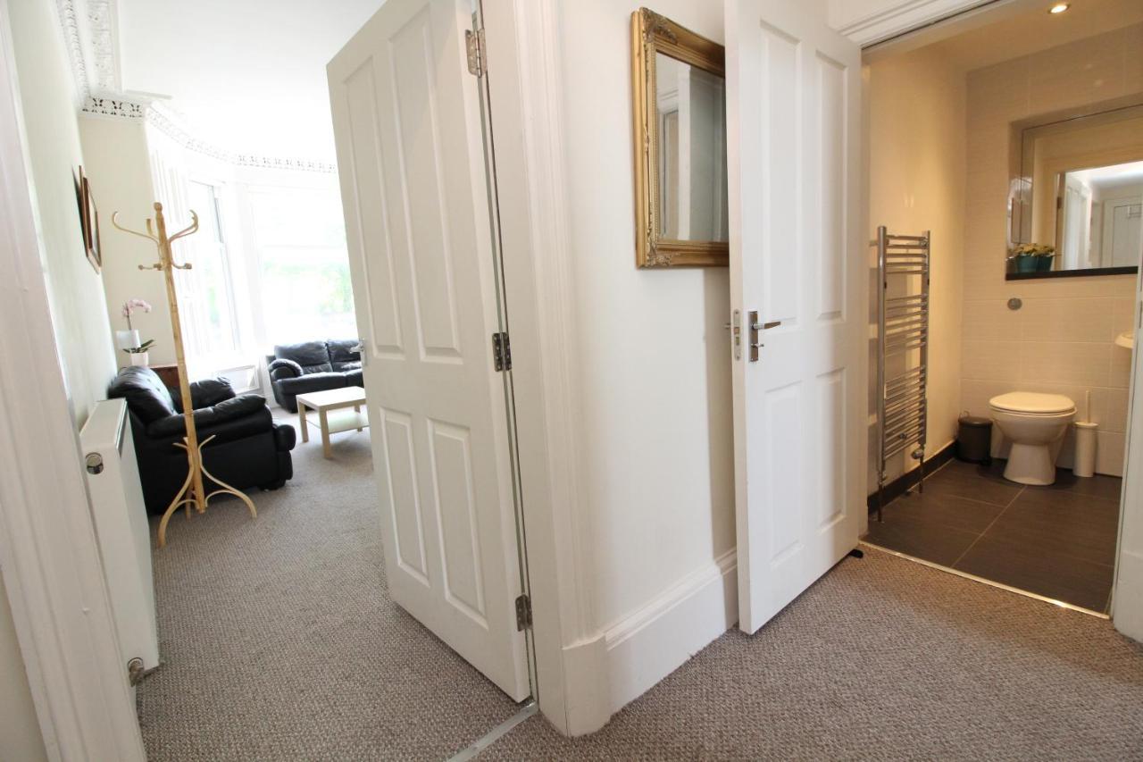 Two Bedroom Victorian With Free Parking *