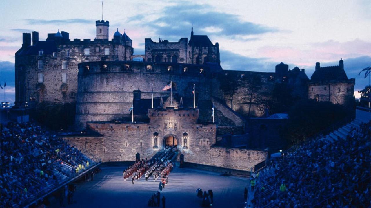 Cozy Beside Castle!!! * Edinburgh