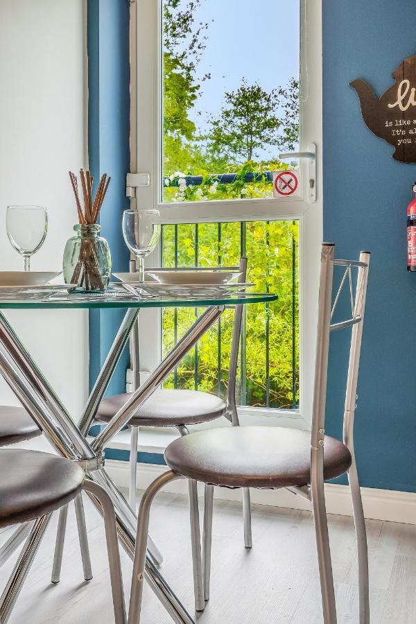 Saughton With Views Of Water Of Leith Holiday home Edinburgh