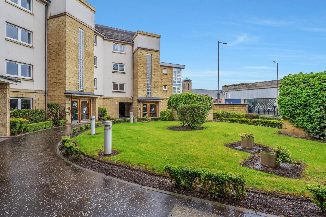 Saughton With Views Of Water Of Leith Holiday home *