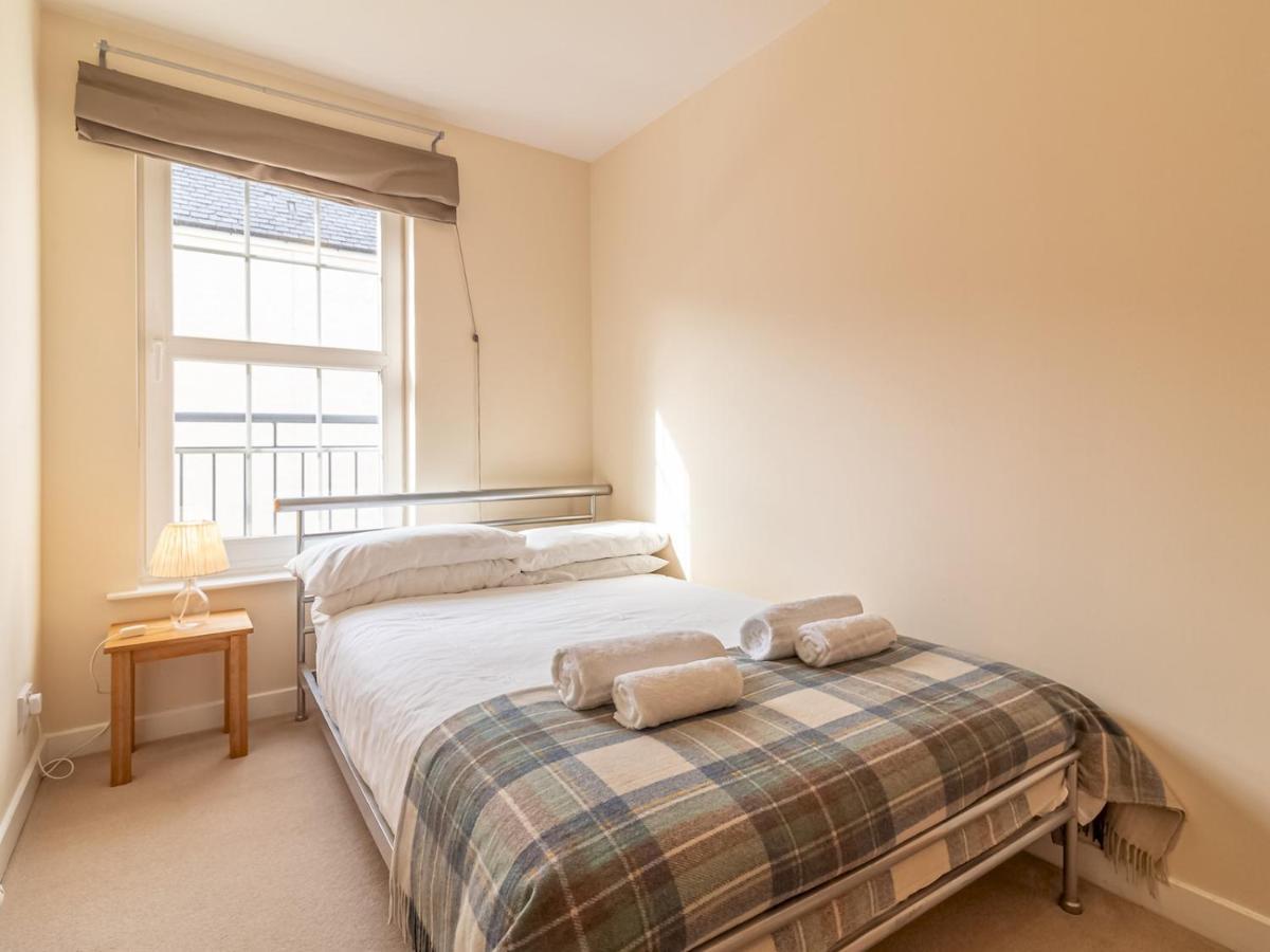 Pass The Keys Spacious And Central Flat, Sleeps 5 Apartment EDI