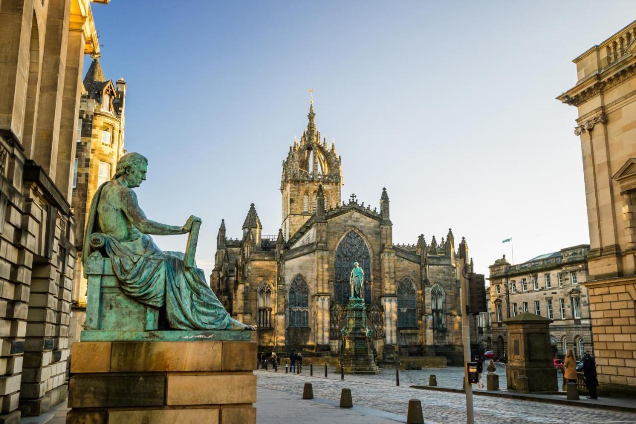 Pass The Keys Spacious And Central Flat, Sleeps 5 EDI