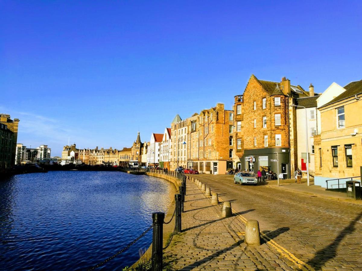 Attractive Leith Apartment *