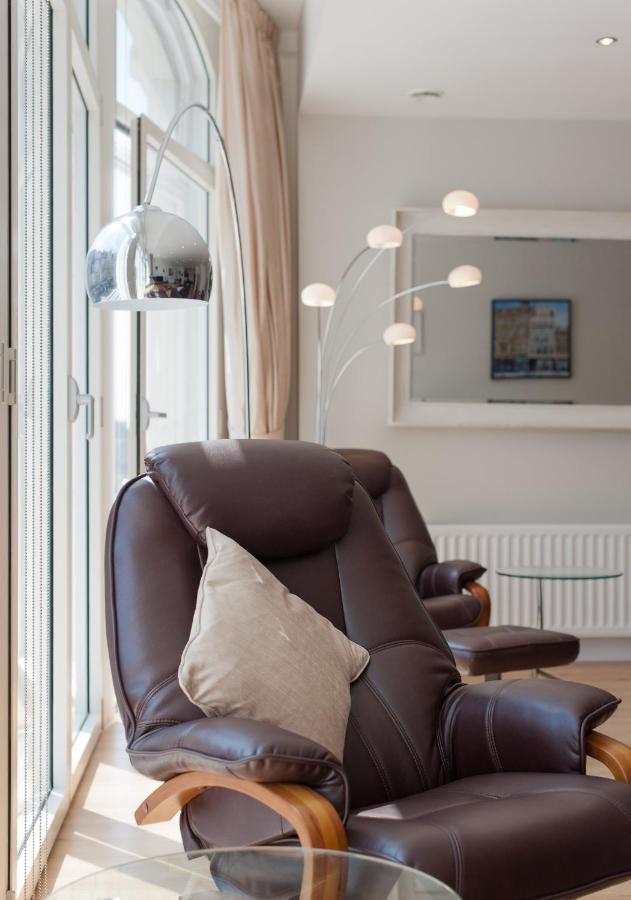 Shandwick - Centre - Sleeps 2 *