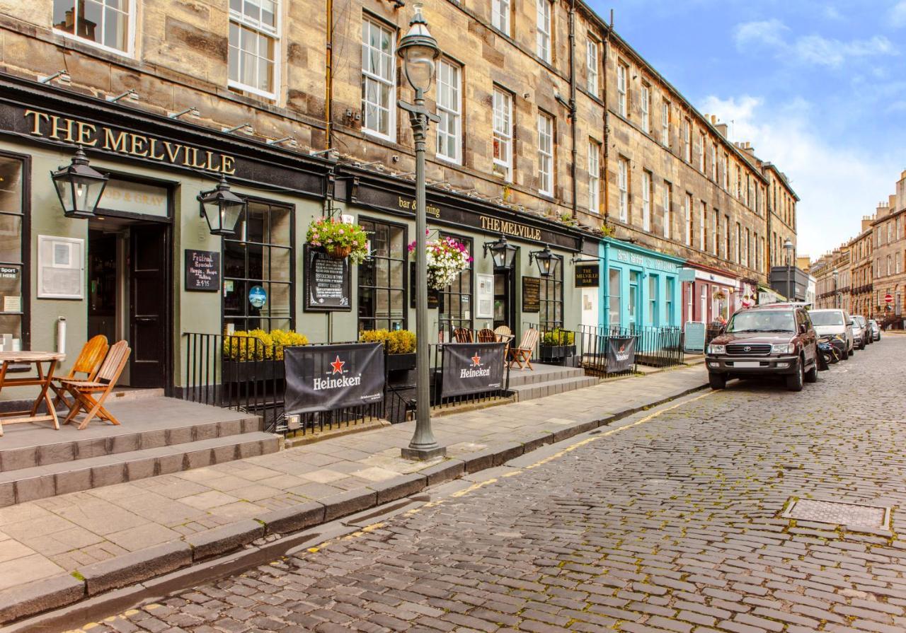 Shandwick - Centre - Sleeps 2 Apartment