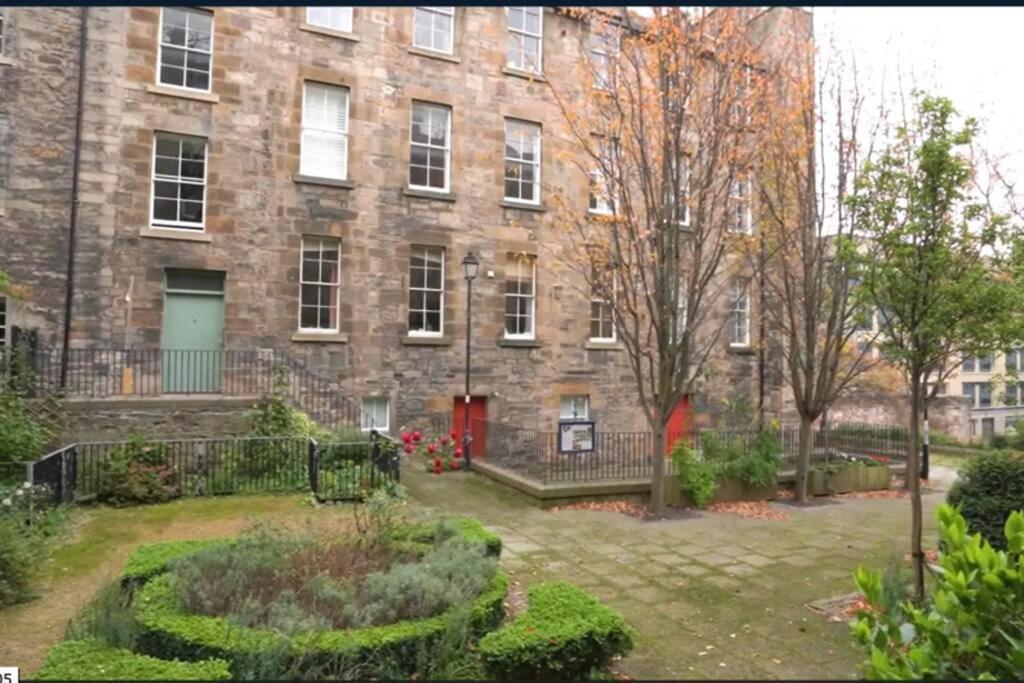 Jewel Of Royal Mile