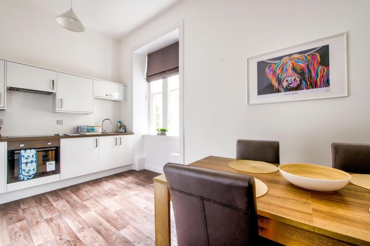 Lothian Road - Perfect Centre Location.