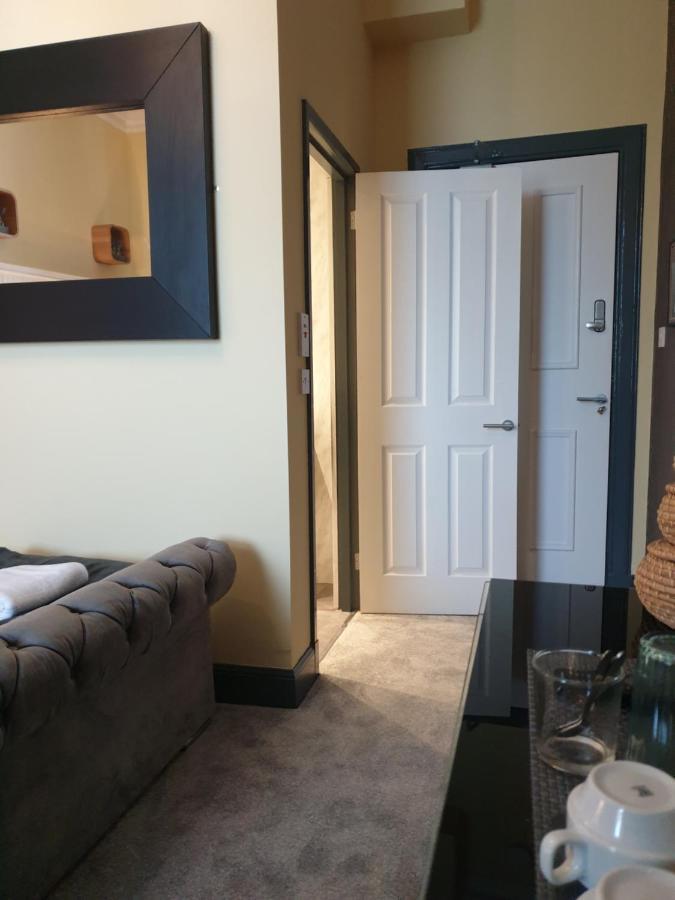 Dundee Terrace - Rooms In The City