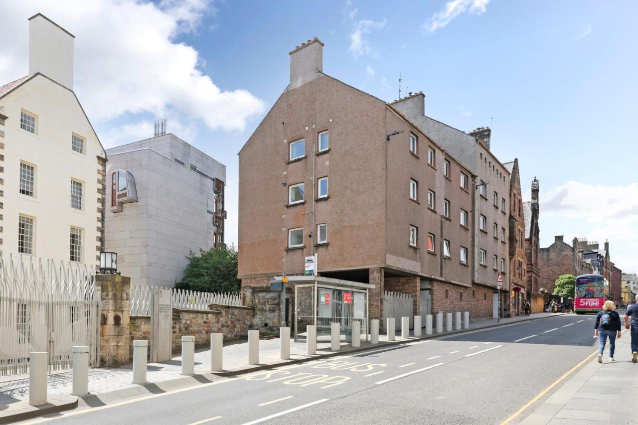 Joivy Contemporary Royal Mile With Balcony Apartment