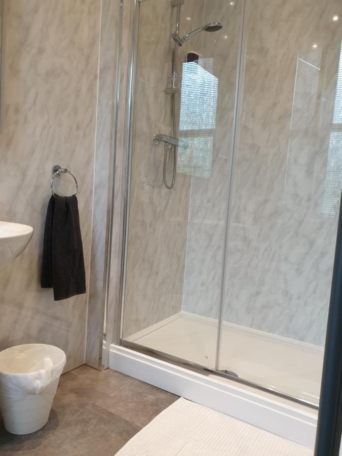 Dundee Terrace - Rooms In The City *