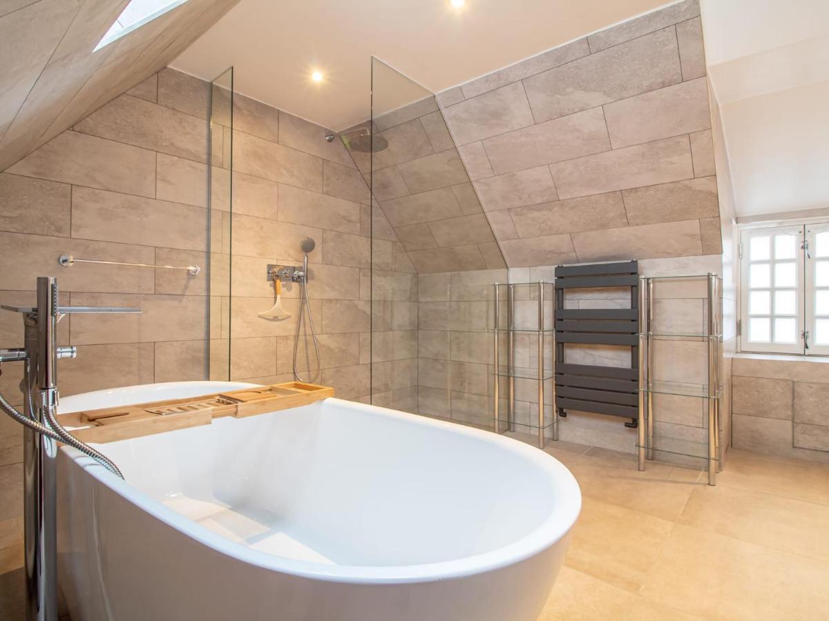 Luxury Royal Mile By The Castle - Sleeps 4 * EDI