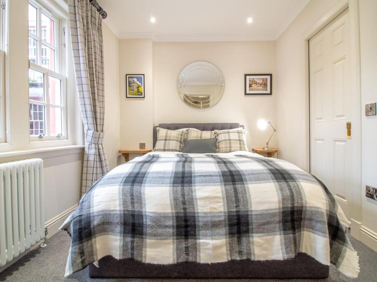 Luxury Royal Mile By The Castle - Sleeps 4 Apartment *