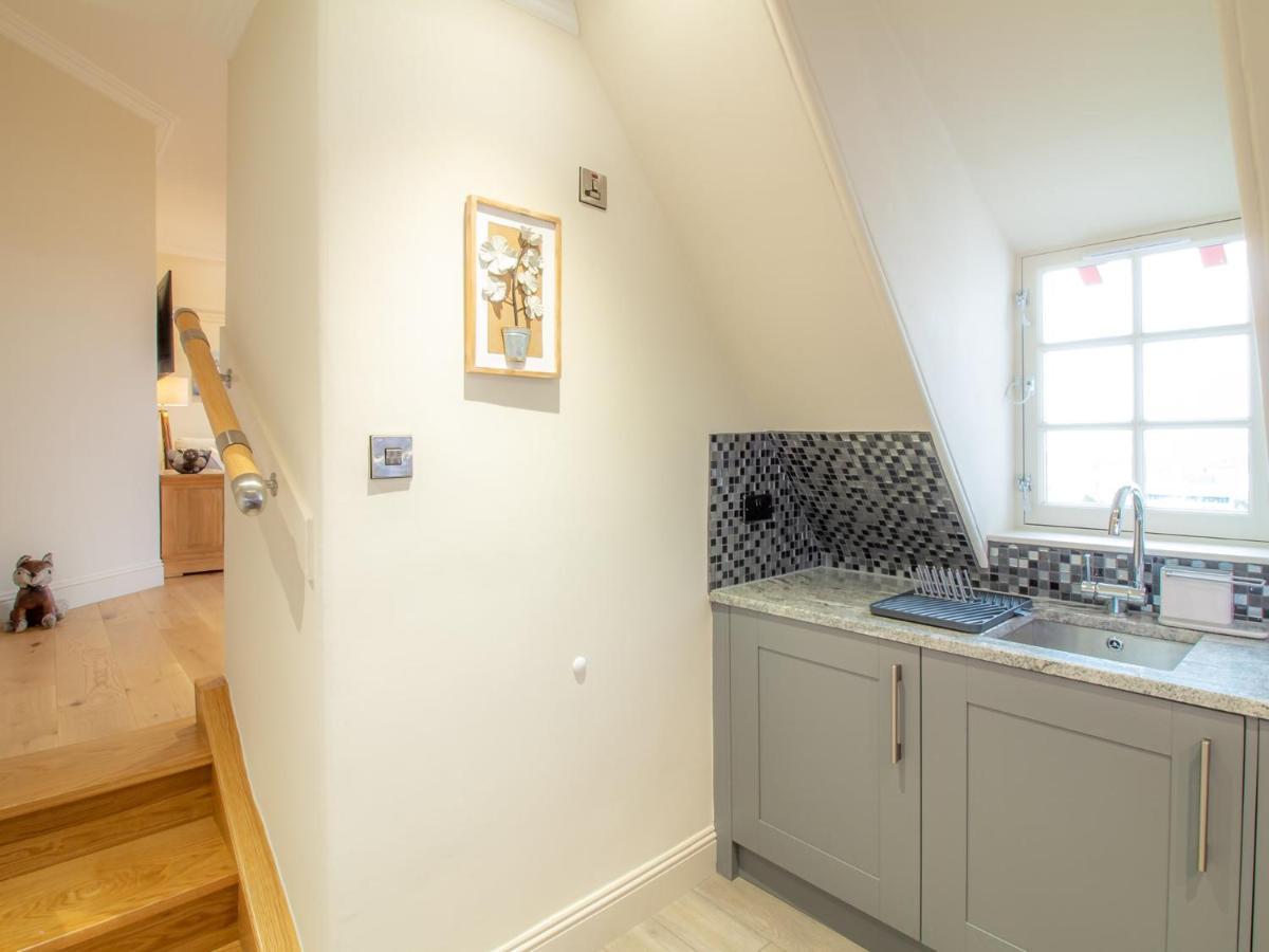 Luxury Royal Mile By The Castle - Sleeps 4 *