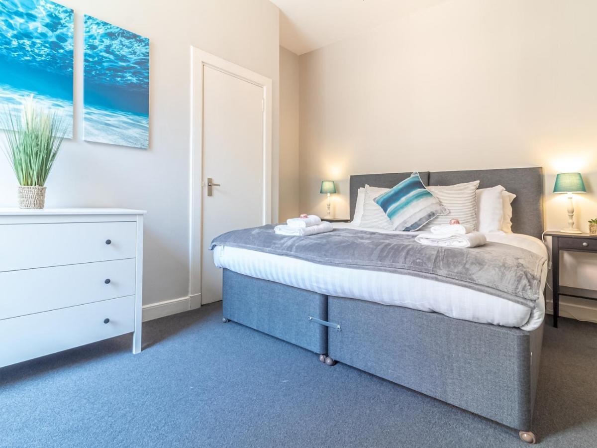 Pass The Keys Spacious And Homely Flat On The Royal Mile Apartment Edinburgh