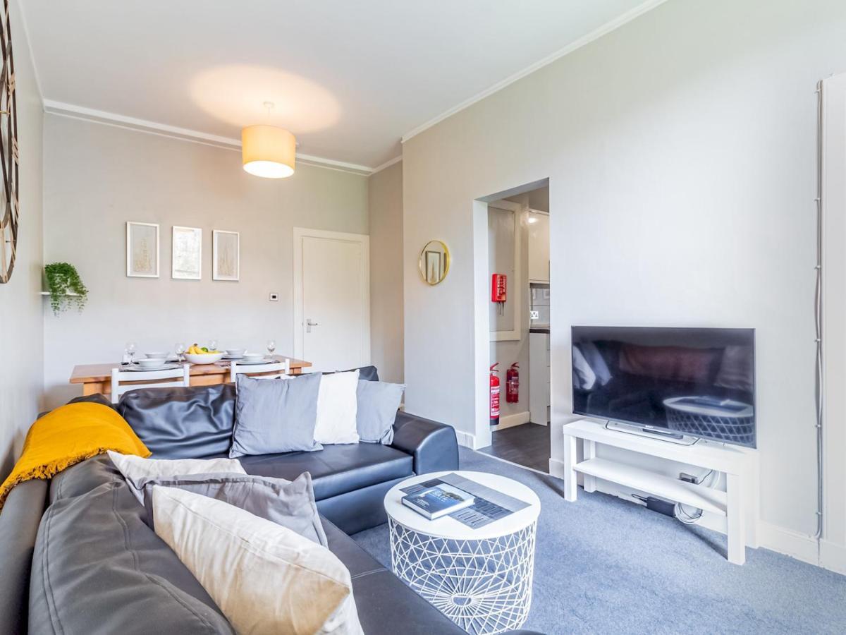 Pass The Keys Spacious And Homely Flat On The Royal Mile Edinburgh