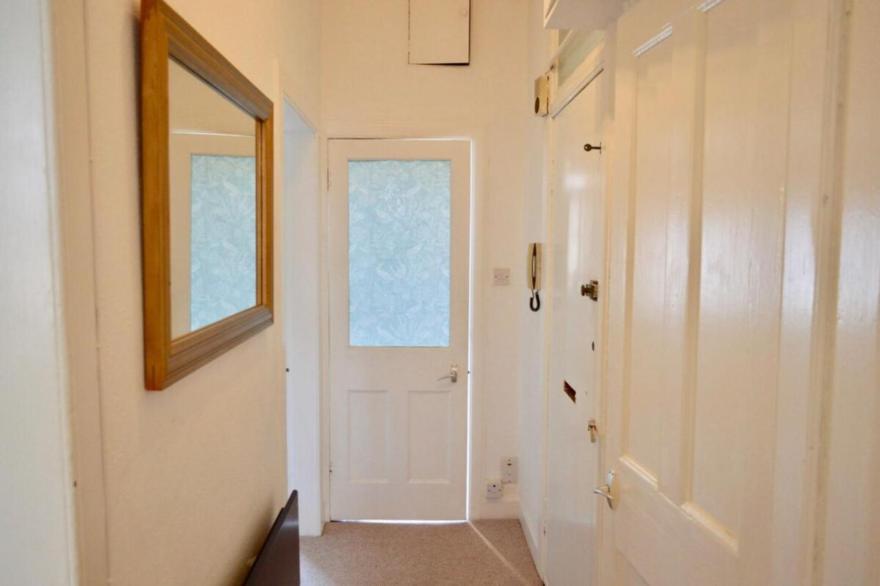 Two Bedroom Flat By Royal Mile! Edinburgh