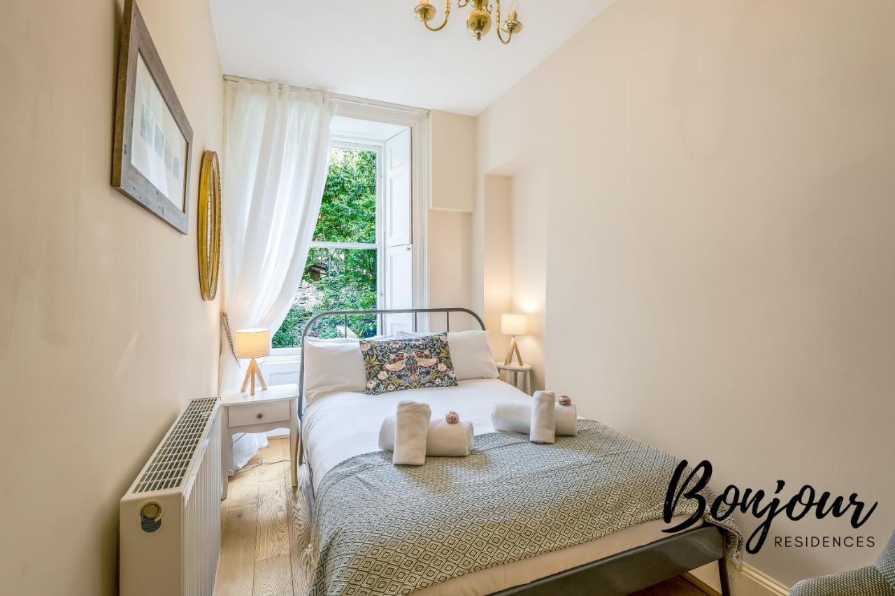 Georgian West End Main Door 2br-1ba, Near Eicc By Bonjour Residences *