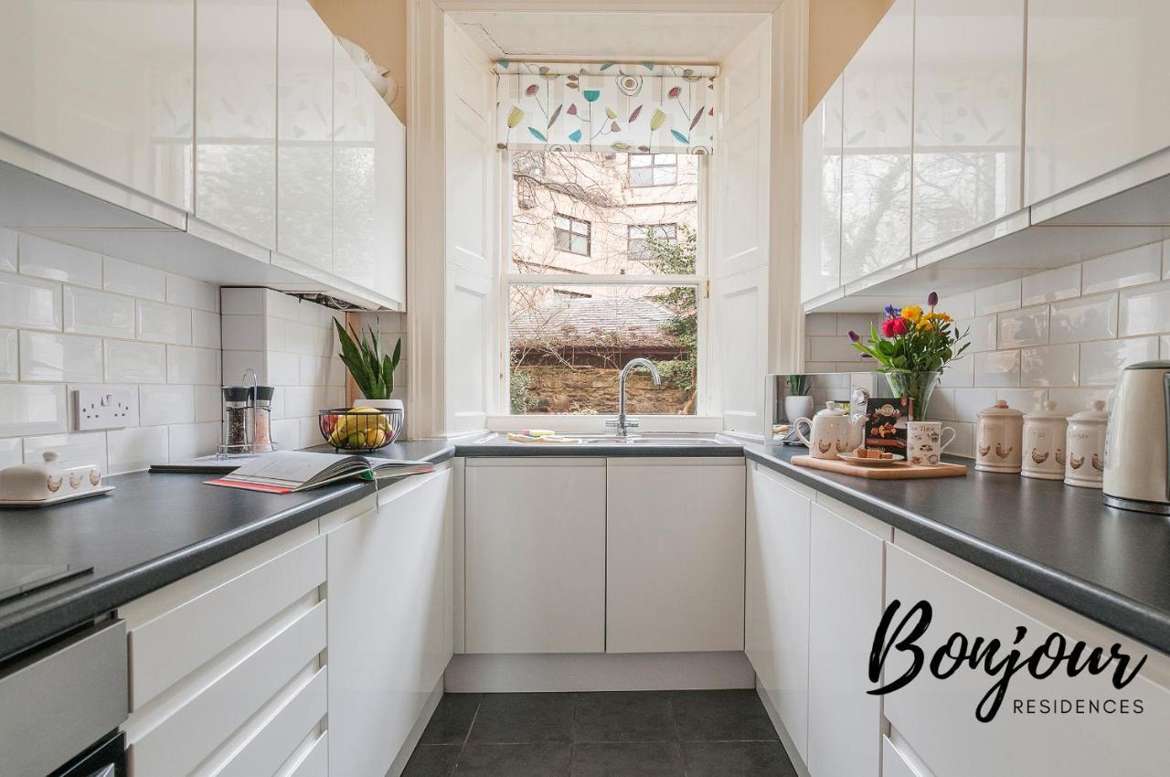 Georgian West End Main Door 2br-1ba, Near Eicc By Bonjour Residences *