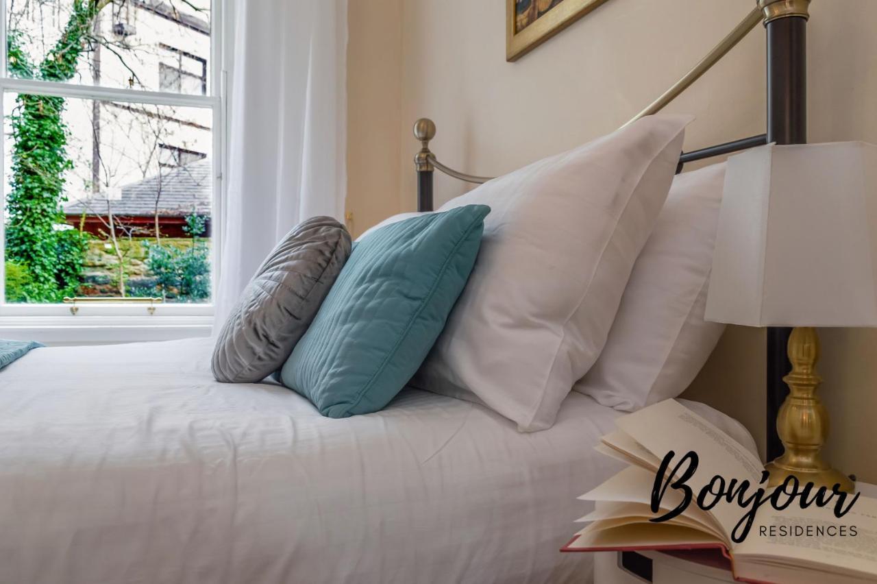 Georgian West End Main Door 2br-1ba, Near Eicc By Bonjour Residences *