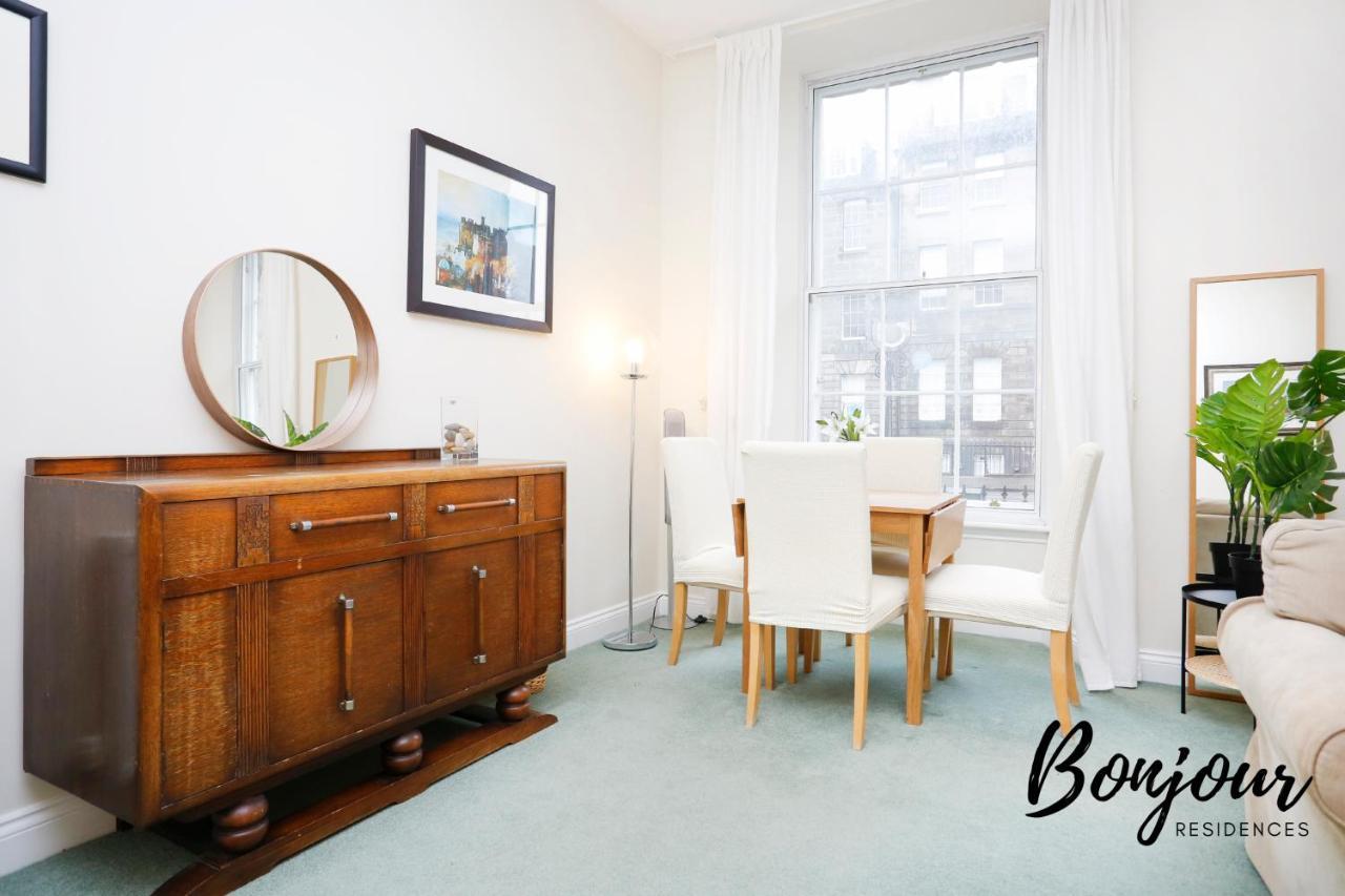 Spacious 2br-2ba, Charlotte Square - Free Parking By Bonjour Residences *