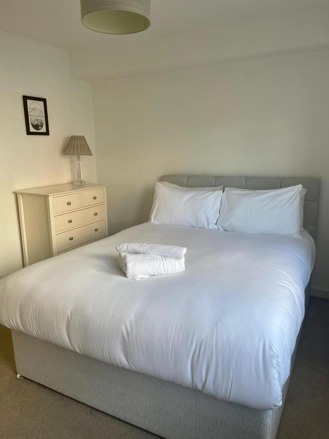Pass The Keys Lovely 2bedroom Flat With Balcony * Edinburgh