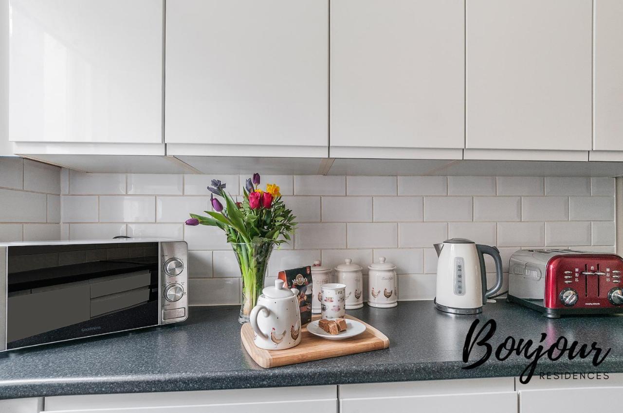 Georgian West End Main Door 2br-1ba, Near Eicc By Bonjour Residences Apartment *