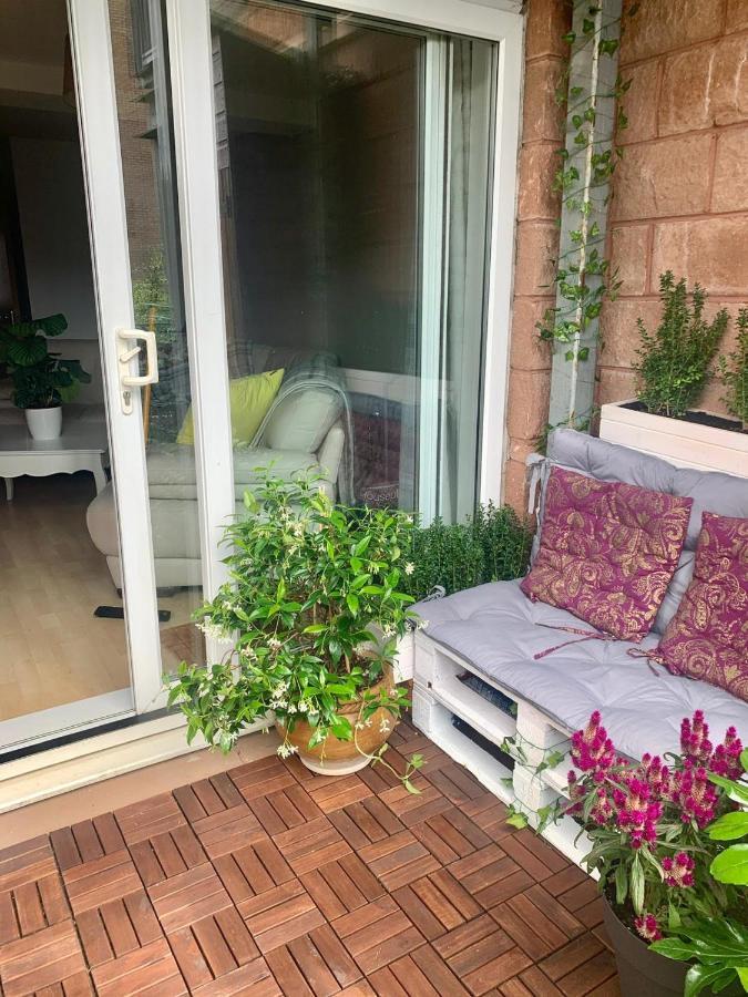 Pass The Keys Lovely 2bedroom Flat With Balcony Apartment *