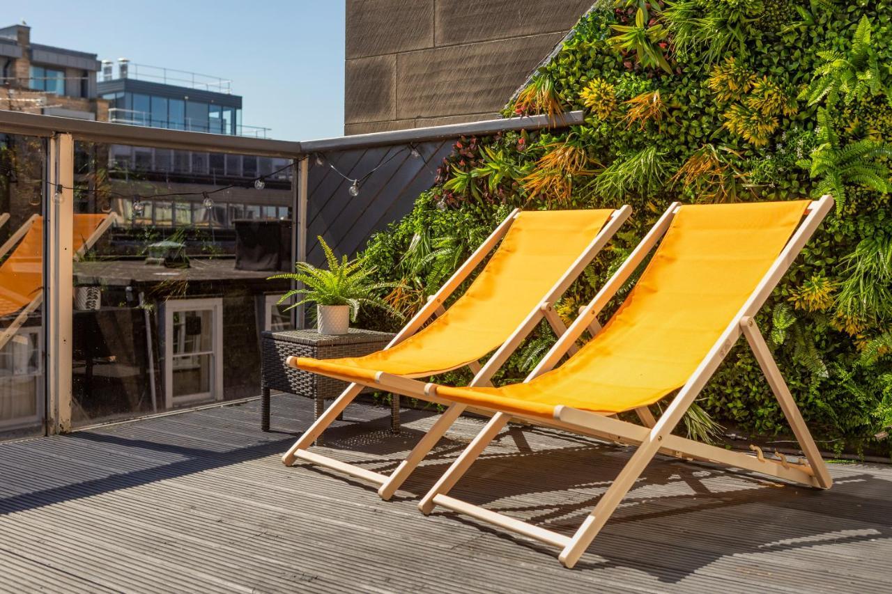 The Rooftop Terrace Apartment *
