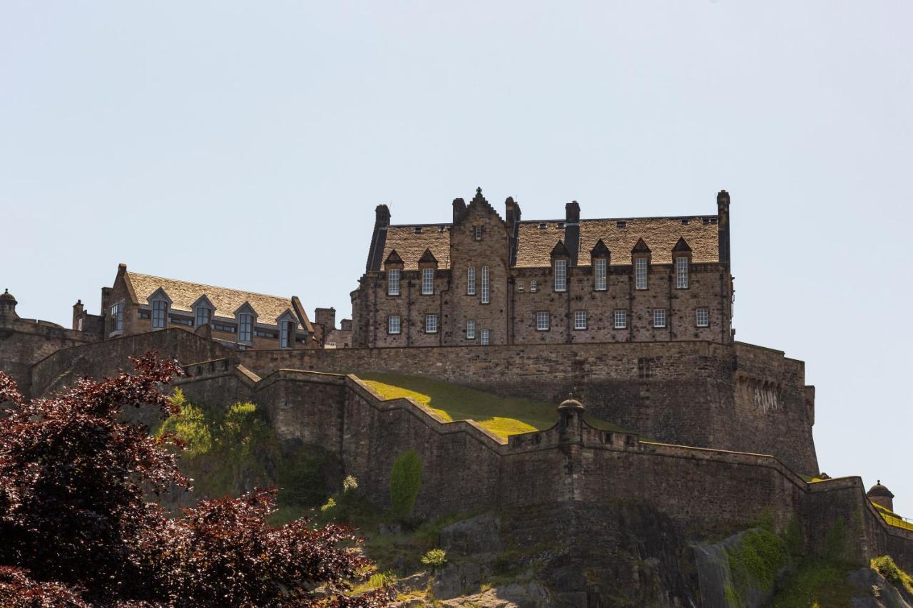The Rooftop Terrace * Edinburgh