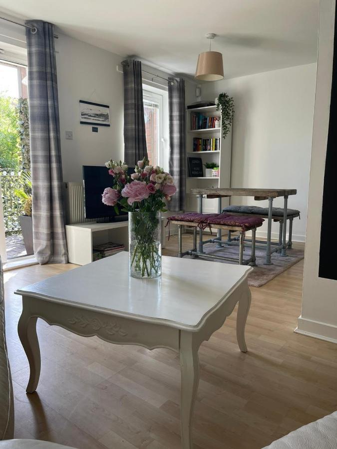 Pass The Keys Lovely 2bedroom Flat With Balcony Apartment Edinburgh