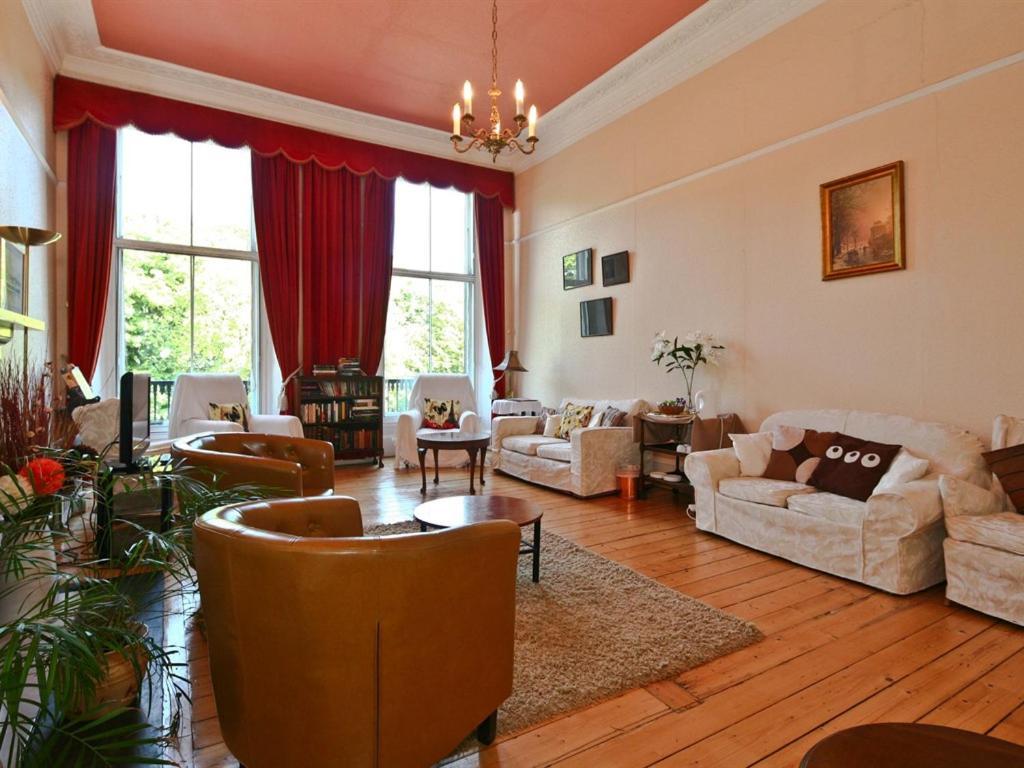 Gasthuis Halcyon House