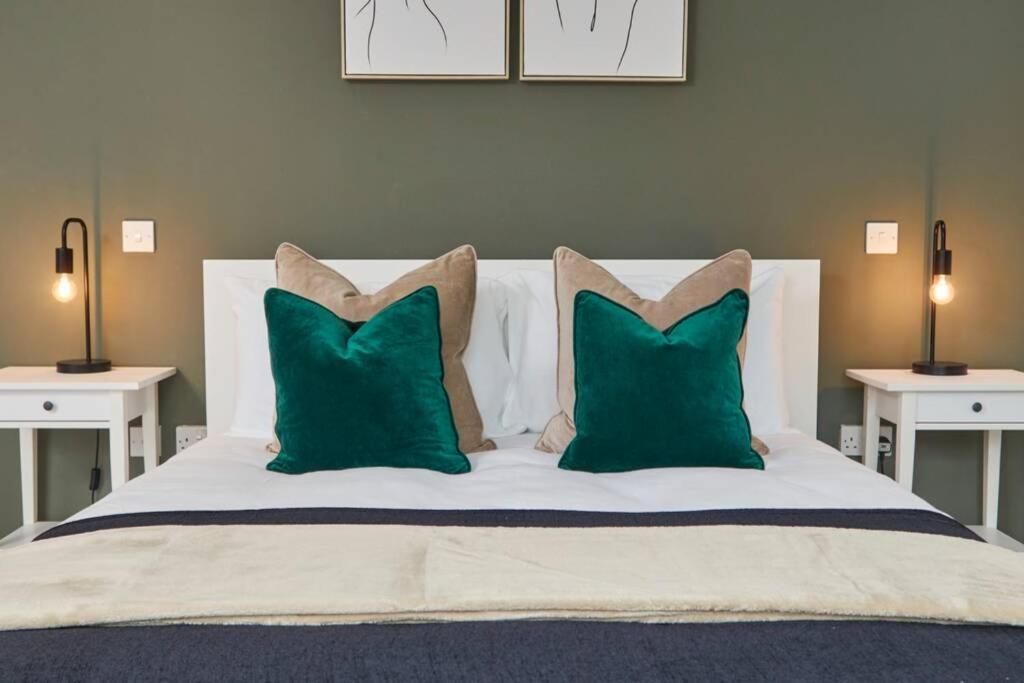 Stunning Townhouse // Sleeps 8 Edinburgh
