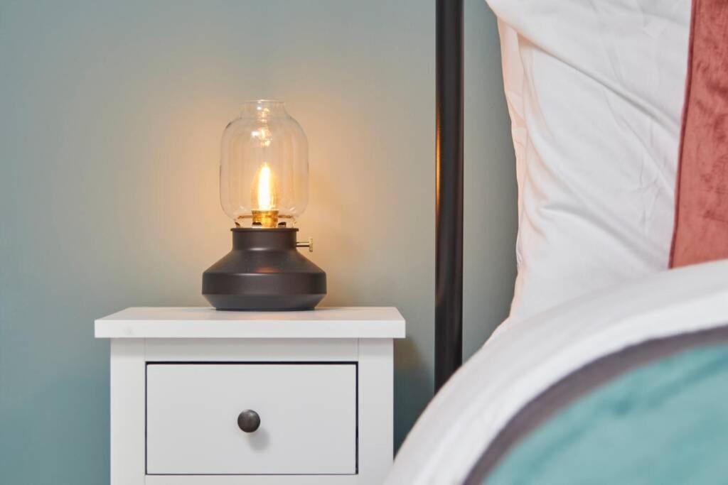 Stunning Townhouse // Sleeps 8 Edinburgh