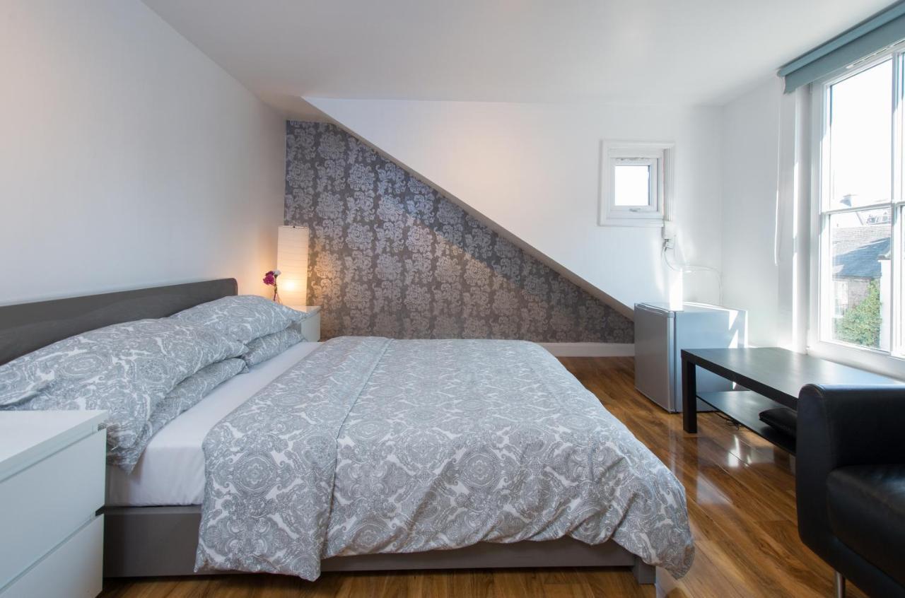 7 Bedroom Townhouse *