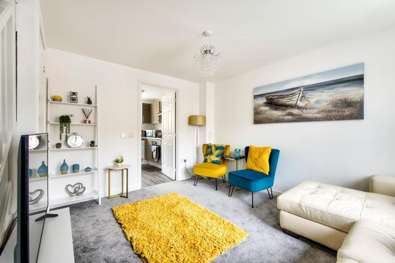 Vakantiehuis Guestready - Serene 2br W Yard & Parking - Sleeps Up To 6 EDI