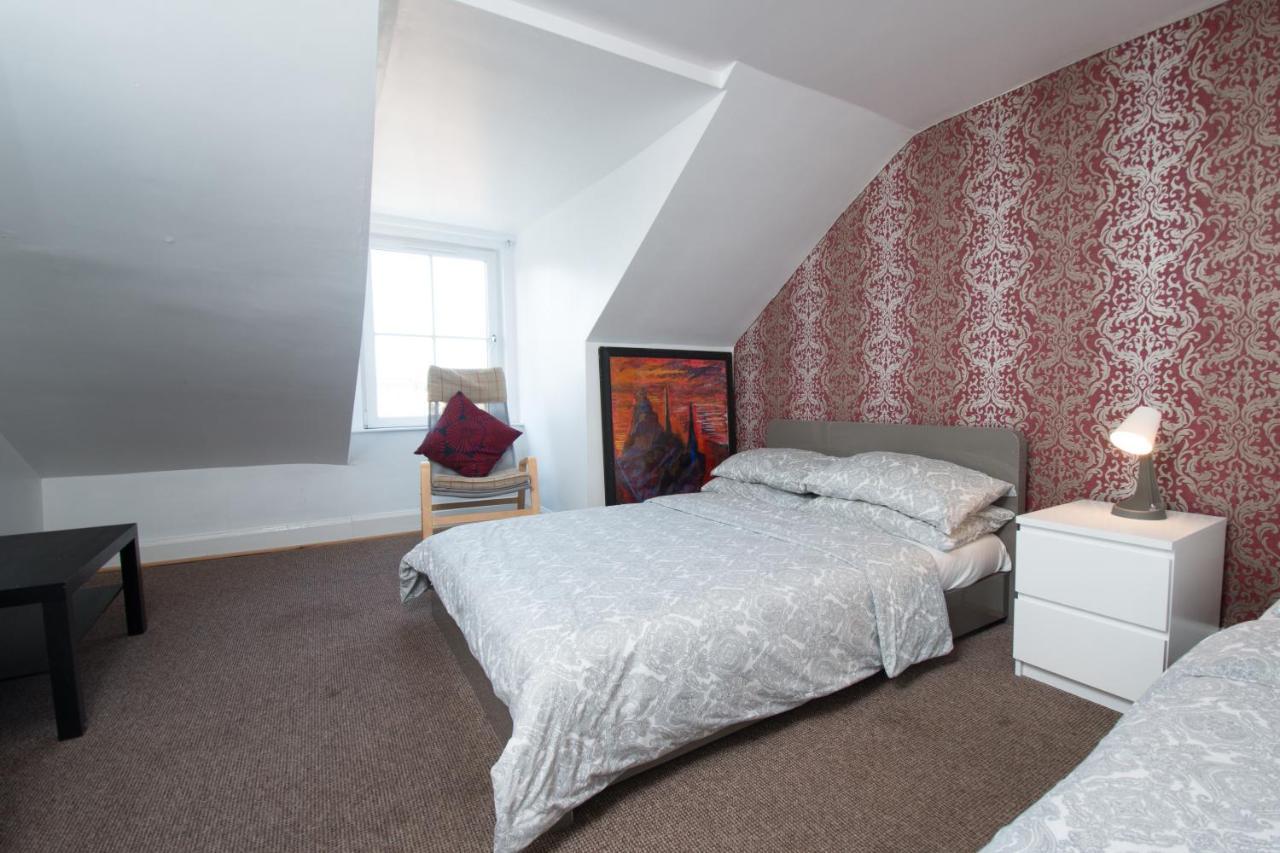 7 Bedroom Townhouse * EDI