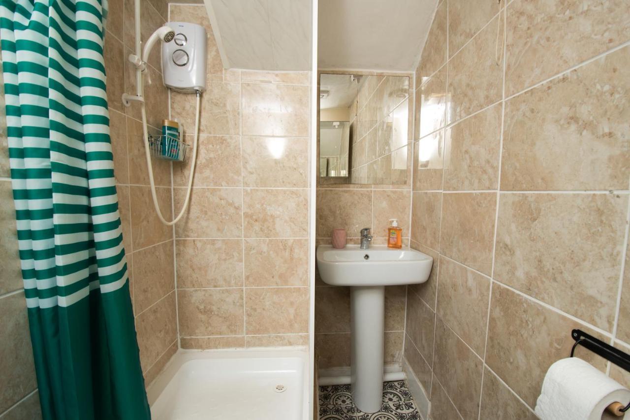 7 Bedroom Townhouse * EDI