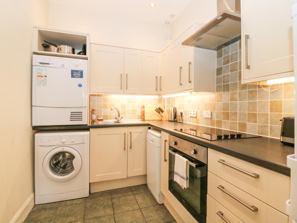 35 Barony Street * Edinburgh