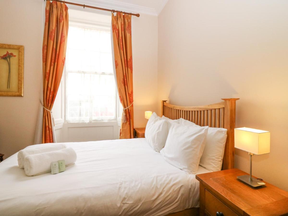 35 Barony Street Apartment
