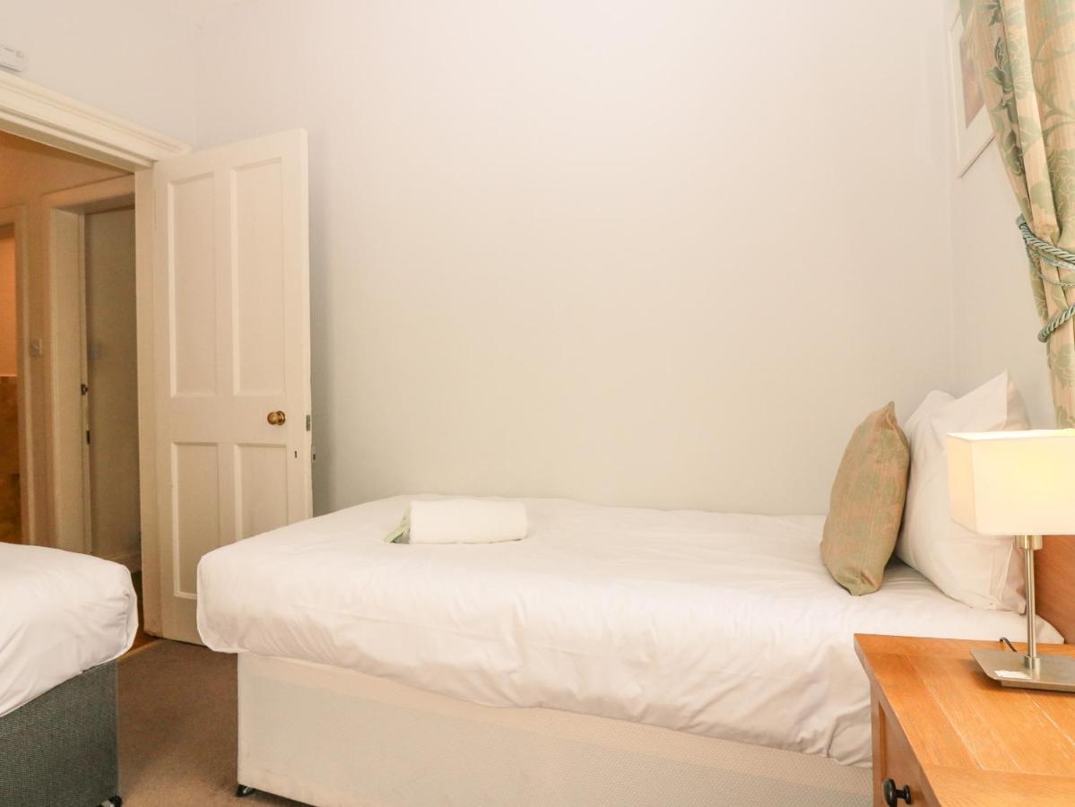 35 Barony Street Apartment