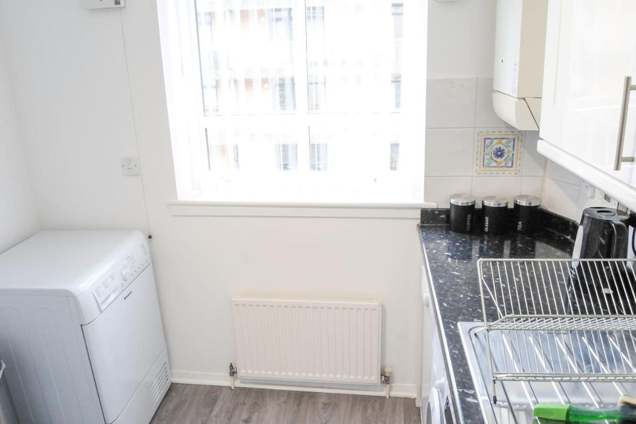 Peaceful And Quiet In A Bustling Apartment Edinburgh
