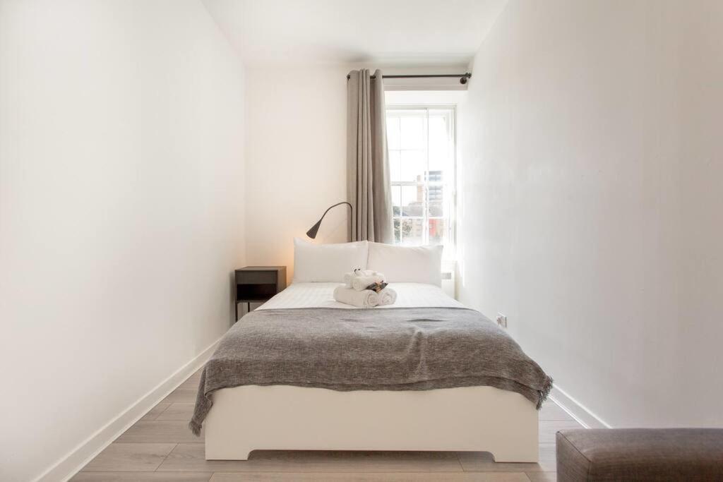 Apartment Modern & Bright 1 Bed For 4 Close To Centre!