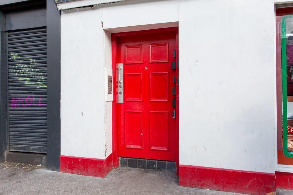Modern & Bright 1 Bed For 4 Close To Centre! *
