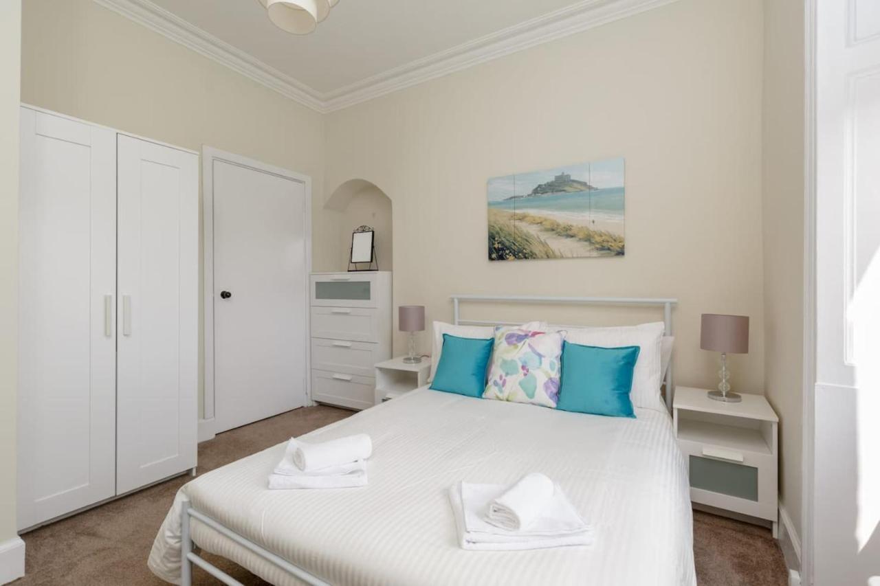 Spacious And Homely One Bedroom Flat In Apartment